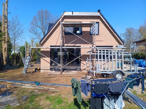 Dakrenovatie + kunststof kozijnen plaatsen